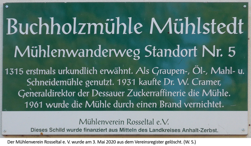 Schild am Zugang zum Standort